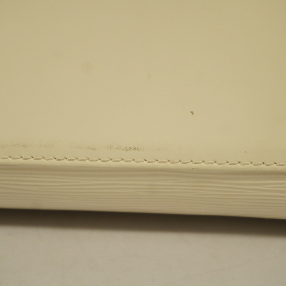 Louis Vuitton Epi Blair GM Shoulder Bag - Picture 8 of 13